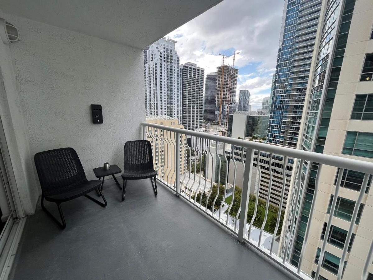 Studios In Brickell With Pool, Gym, Free Parking And Game Room ميامي المظهر الخارجي الصورة