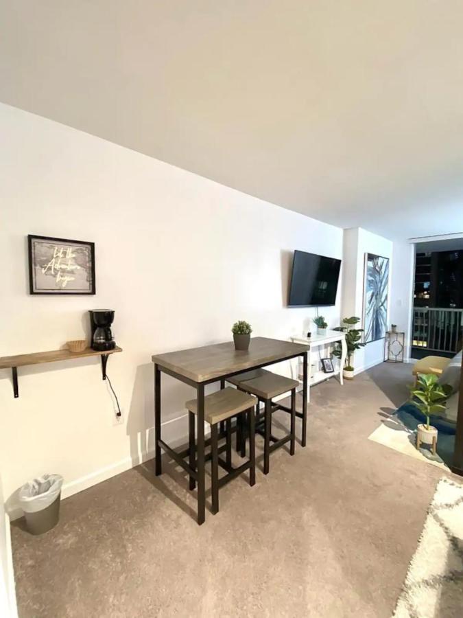 Studios In Brickell With Pool, Gym, Free Parking And Game Room ميامي المظهر الخارجي الصورة